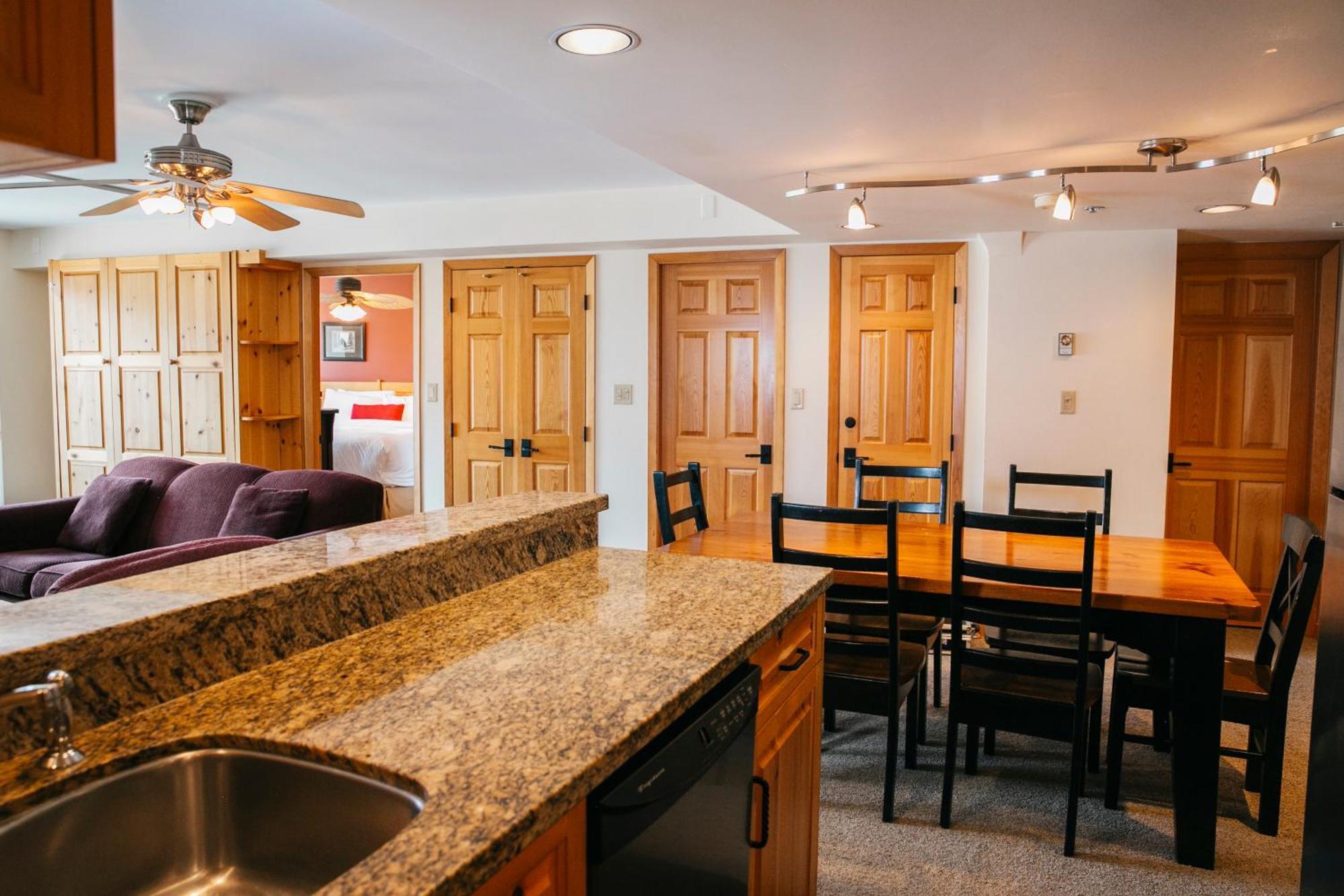 Carleton Lodge Whistler Extérieur photo